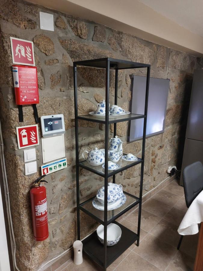 Casa Das Cortes - Serra Da Estrela Appartement Gouveia  Buitenkant foto